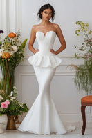Load image into Gallery viewer, White Long Sweetheart Mermaid Engagement Dress with Ruffles