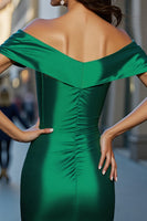 Load image into Gallery viewer, Dark Green Bodycon Satin Short Prom Dress with Keyhole