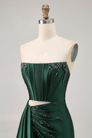 Load image into Gallery viewer, Sparkly Dark Green Short Tight Corset Prom Dress with Sash