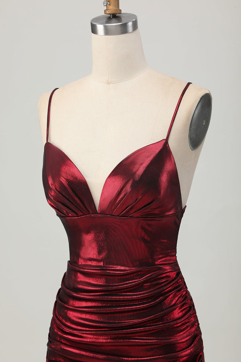 Load image into Gallery viewer, Burgundy Tight Spaghetti Straps Ruched Short Metallic Prom Dress