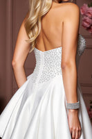 Load image into Gallery viewer, A Line White Sparkly Sweetheart Short Prom Dress with Beading