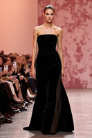 Load image into Gallery viewer, Black Velvet Mermaid Strapless Long Evening Dress