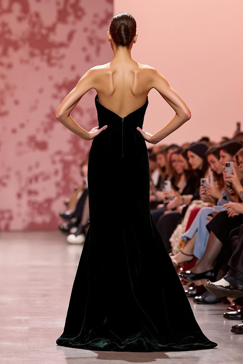 Load image into Gallery viewer, Black Velvet Mermaid Strapless Long Evening Dress