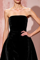 Load image into Gallery viewer, Simple Black A Line Strapless Long Velvet Evening Dress