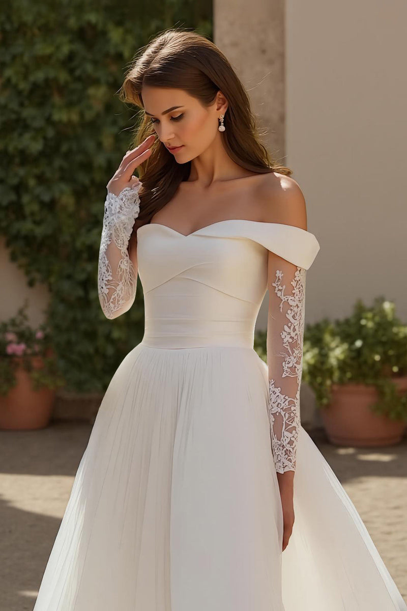 Load image into Gallery viewer, Ivory Ruched Long Sleeves Sweep Train Wedding Dress with Lace