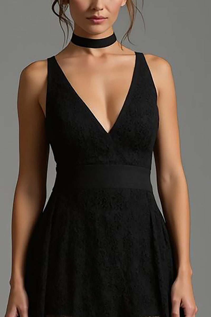 Load image into Gallery viewer, Black V-Neck Lace A Line Long Formal Dress