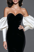 Load image into Gallery viewer, Black and White Sweetheart Velvet Mermaid Long Formal Dress with Sleeves