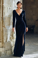 Load image into Gallery viewer, Navy Mermaid V-Neck Velvet Long Mother of the Bride Dress with Sleeves