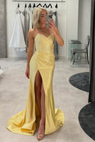 Load image into Gallery viewer, Sparkly Yellow Sweetheart Mermaid Satin Long Prom Dress with Beading