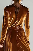 Load image into Gallery viewer, Brown Pleated Velvet A Line Long Sleeves Holiday Party Dress