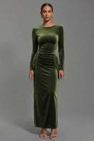 Load image into Gallery viewer, Navy Velvet Sheath Boat Neck Long Holiday Party Dress with Sleeves