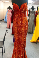 Load image into Gallery viewer, Golden Sweetheart Neck Sequined Mermaid Prom Dress With Sweep Train