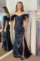 Load image into Gallery viewer, Plus Size Mermaid Black Long Prom Dress with Feathers