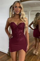 Load image into Gallery viewer, Women Sparkly Fuchsia Tight Short Prom Dress Strapless Corset Beaded Appliques Cocktail Dress