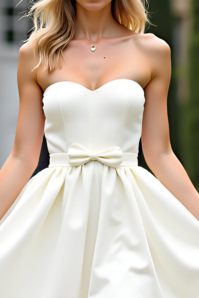 Load image into Gallery viewer, Ivory Sweetheart Ruched Short Little White Dress with Bowknot