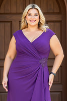 Load image into Gallery viewer, Purple V Neck Plus Size Ruched Mother of the Bride Dress