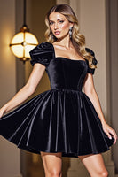 Load image into Gallery viewer, Queendancer Women Black A Line Short Velvet Prom Dress Square Neck Puff Sleeves Cocktail Dress