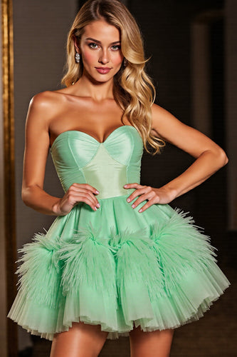 Green Tulle Sweetheart Short Prom Dress with Feathers