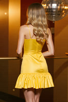 Load image into Gallery viewer, Yellow Satin A Line Short Prom Dress with Bow