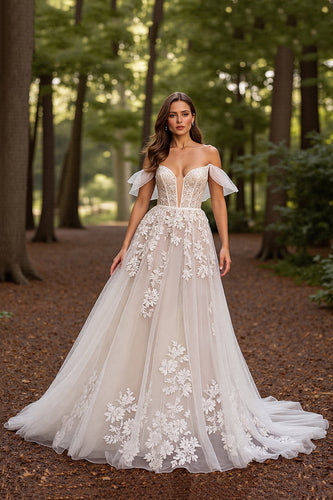 White Floral Tulle Sweep Train Corset Wedding Dress with Lace