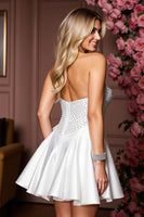 Load image into Gallery viewer, A Line White Sparkly Sweetheart Short Prom Dress with Beading