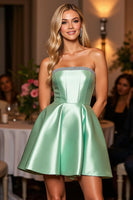 Load image into Gallery viewer, Satin Green Short A Line Prom Dress with Beading
