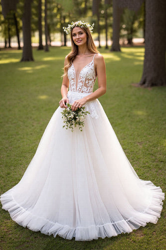 Ivory Tulle Sweep Train Corset Wedding Dress with Appliques