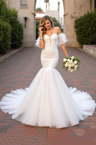 Ivory Tulle Sweetheart Sweep Train Mermaid Wedding Dress with Sleeves