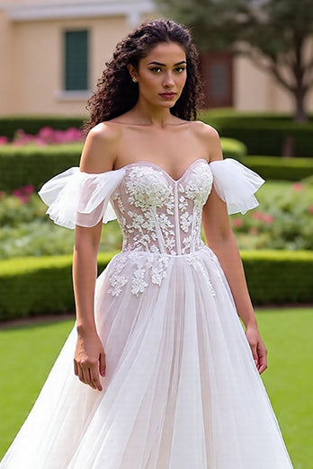 Ivory Tulle Ruffled Corset Ball Gown Wedding Dress with Lace