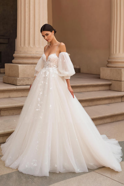 Ivory Spaghetti Straps Tulle Sweep Train Wedding Dress with Lace