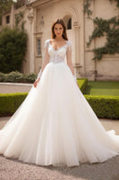 Load image into Gallery viewer, Ivory Tulle V-Neck Sweep Train Ball Gown Wedding Dress with Lace