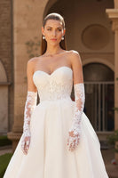 Load image into Gallery viewer, Ivory Sweetheart Ball Gown Sweep Train Wedding Dress with Lace