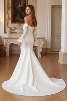 Load image into Gallery viewer, Ruffled Ivory Sweep Train Mermaid Wedding Dress with Lace