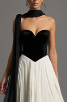 Load image into Gallery viewer, Black and White A Line Chiffon Sweetheart Pleated Long Formal Dress