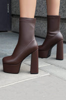 Load image into Gallery viewer, White Go Go Chunky Platform Heeled Ankle Round Toe Boots