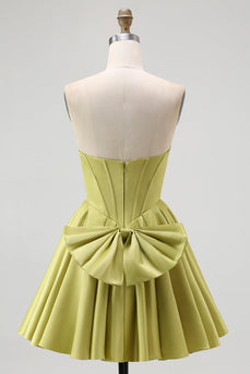 Sparkly Green Satin Sweetheart A-Line Short Prom Dress with Beading