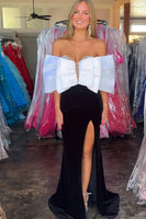 Load image into Gallery viewer, Sparkly Black Strapless Sheath Beaded Long Prom Dress with Slit
