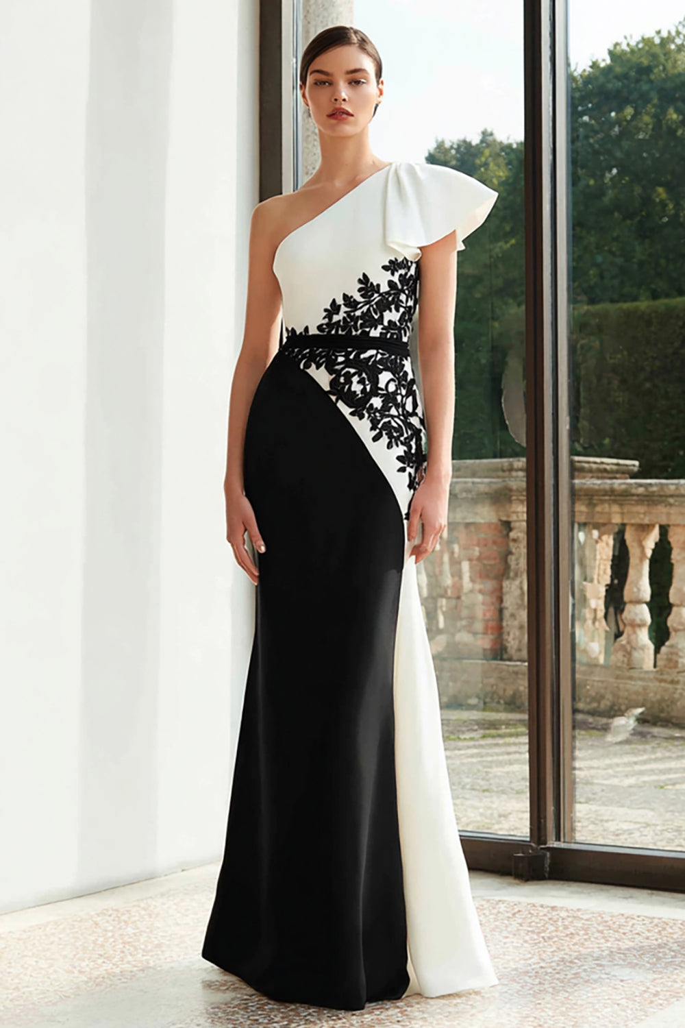Black and White Patchwork Mermaid Maxi Formal Dress with Appliques