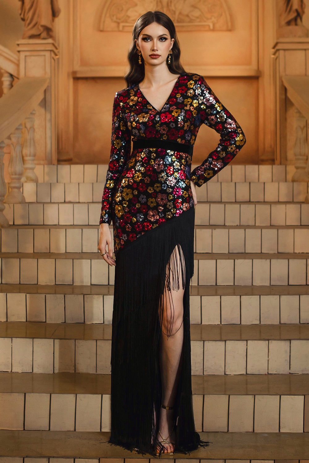 Sparkly Black Floral V-Neck Long Sleeves Sheath Mother of the Bride Dress with Fringes