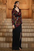 Load image into Gallery viewer, Sparkly Black Floral V-Neck Long Sleeves Sheath Mother of the Bride Dress with Fringes