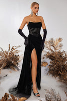 Load image into Gallery viewer, Black Velvet Strapless Sheath Ruched Long Corset Prom Dress with Slit