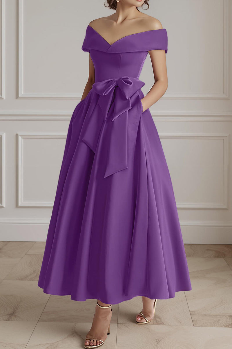 Load image into Gallery viewer, Burgundy A Line Off the Shoulder Long Mother of the Bride Dress with Bow