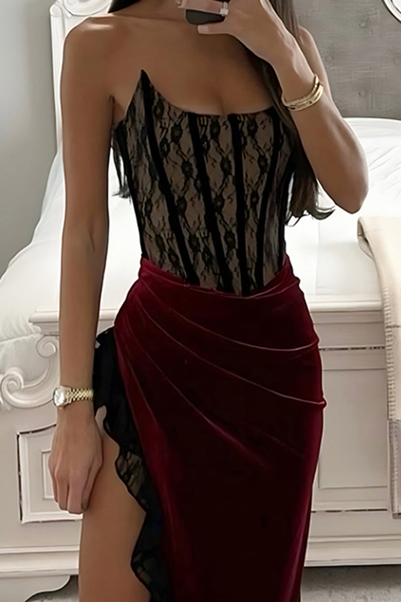 Load image into Gallery viewer, Burgundy Velvet Sheath Ruched Strapless Long Prom Dress with Slit