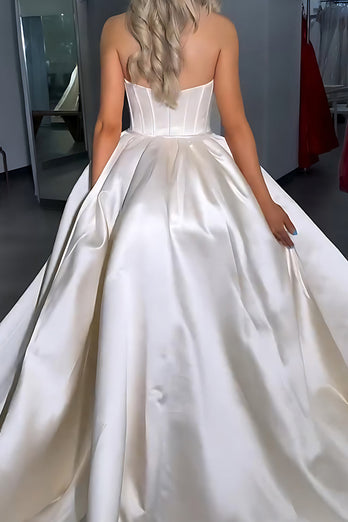Sparkly White Satin Sweetheart Mermaid Long Corset Prom Dress with Cape