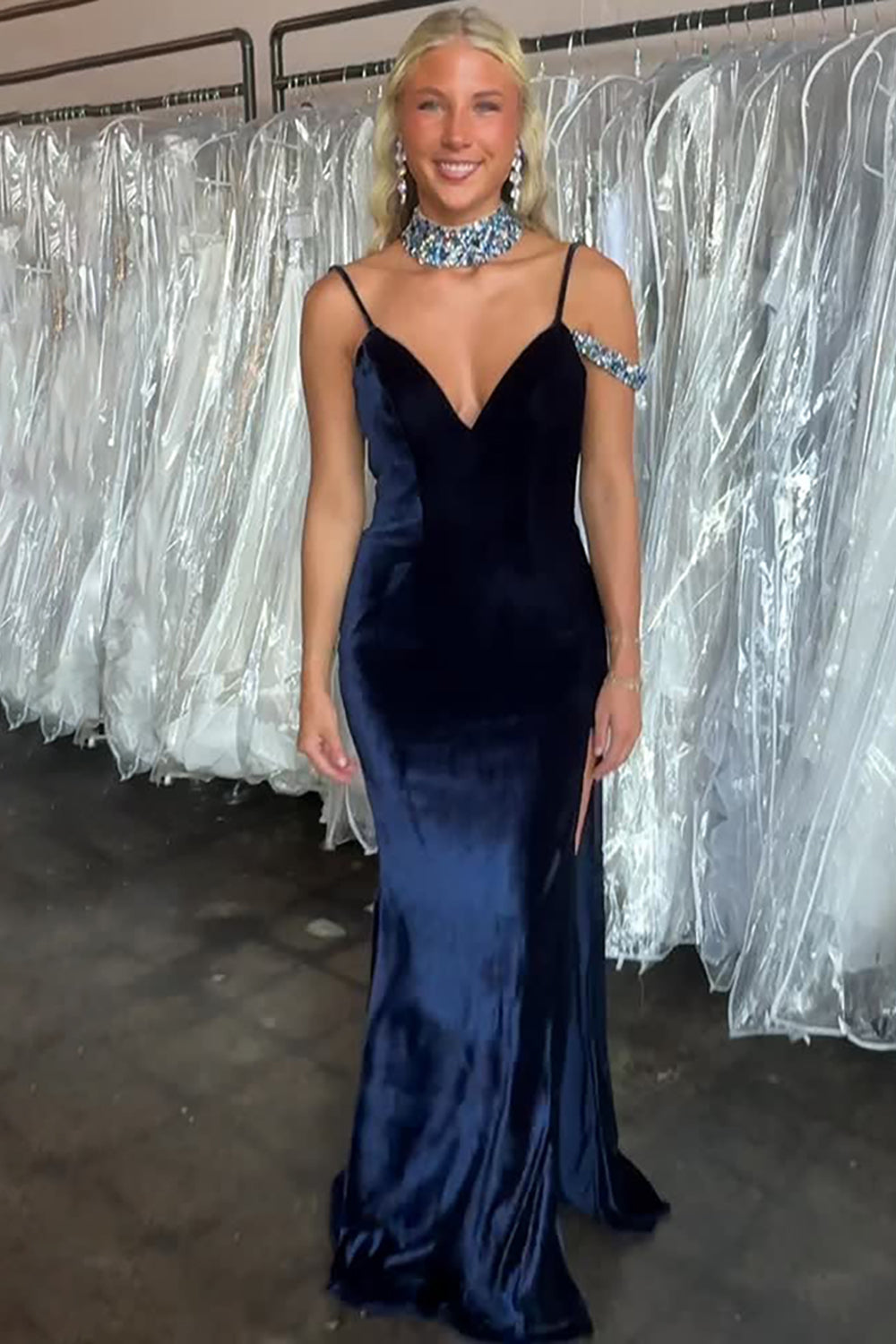 Navy Spaghetti Straps Velvet Mermaid Backless Maxi Holiday Party Dress