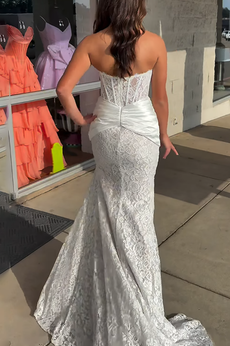 Load image into Gallery viewer, Light Blue Strapless Corset Mermaid Long Prom Dress with Appliques