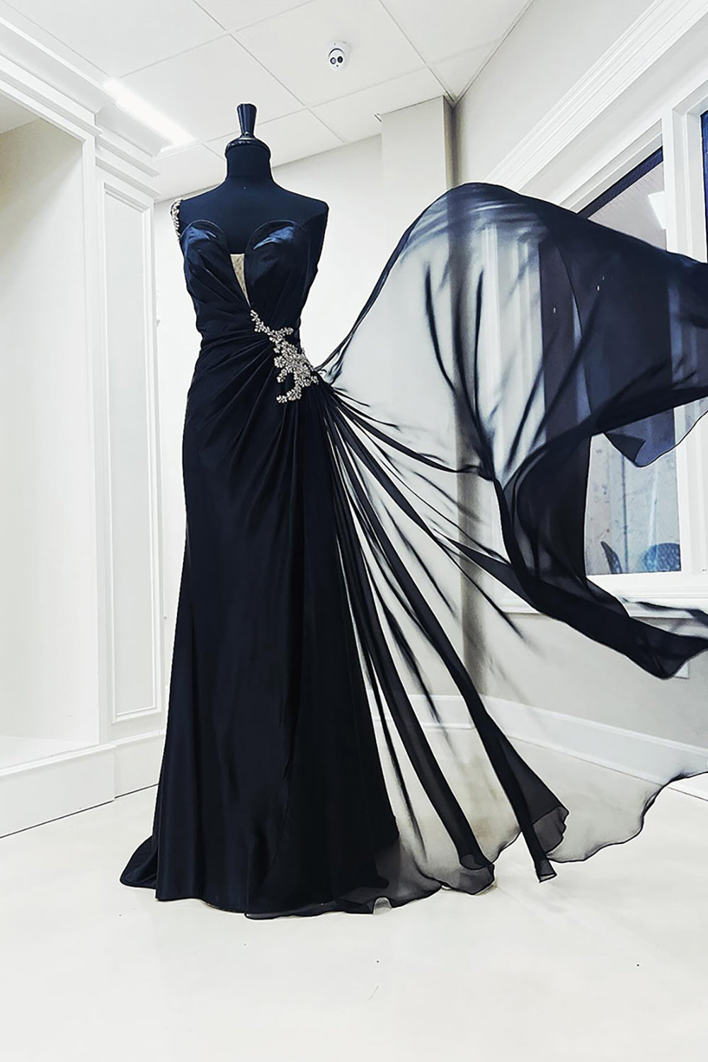 Sparkly Black Mermaid One Shoulder Ruched Long Prom Dress with Side Cape