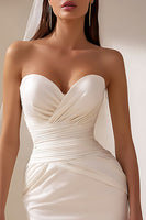 Load image into Gallery viewer, White Ruched Bodycon Sweetheart Short Wedding Dress