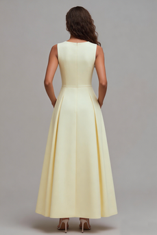 Daffodil Crew Neck A-Line Sleeveless Long Formal Dress
