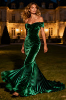 Load image into Gallery viewer, Dark Green Mermaid Long Velvet Holiday Party Dress with Pleats